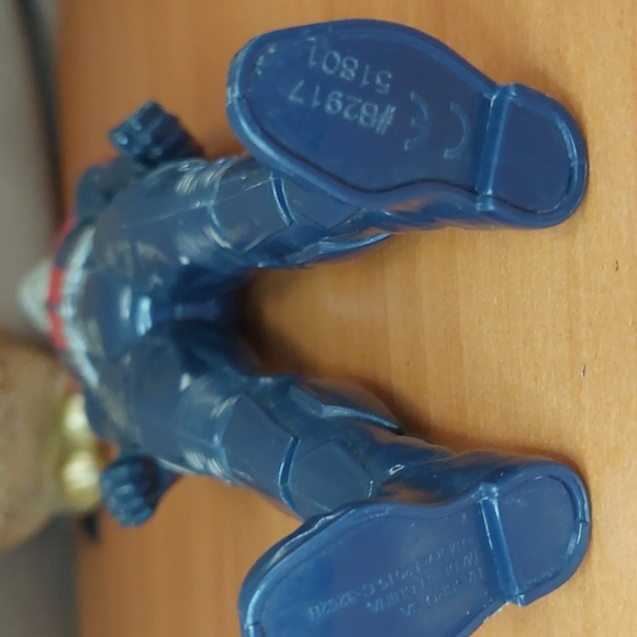 Hasbro marvel Titan hero series Ant-Man 12-in action figure. Great condition! - Picture 5 of 10